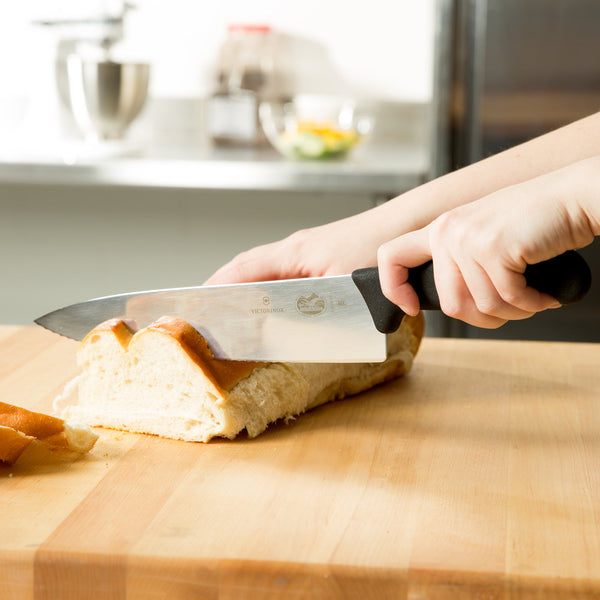 Couteau à sandwich à lame droite de 25 cm au tranchant dentelé et manche en Fibrox®